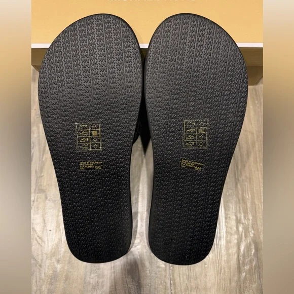 Michael Kors Black Wade Slide Footwear - Picture 4 of 6